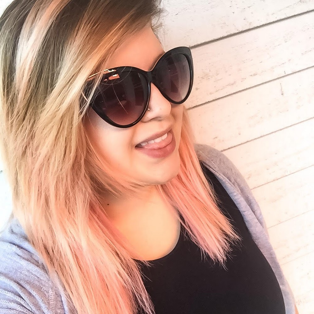 Meet your Posher, Danylle